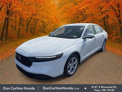 Certified 2025 Honda Accord LX image 3