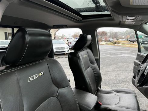 Used 2016 Nissan Frontier PRO-4X w/ Pro-4x Luxury Package image 17