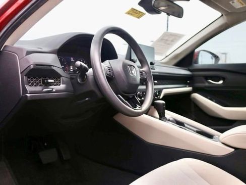 Used 2024 Honda Accord EX image 11