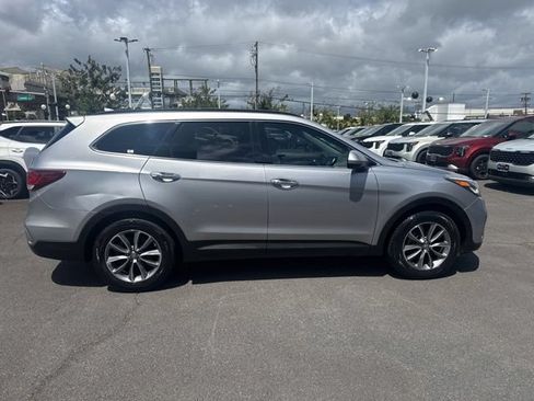 Used 2019 Hyundai Santa Fe XL SE FWD image 6