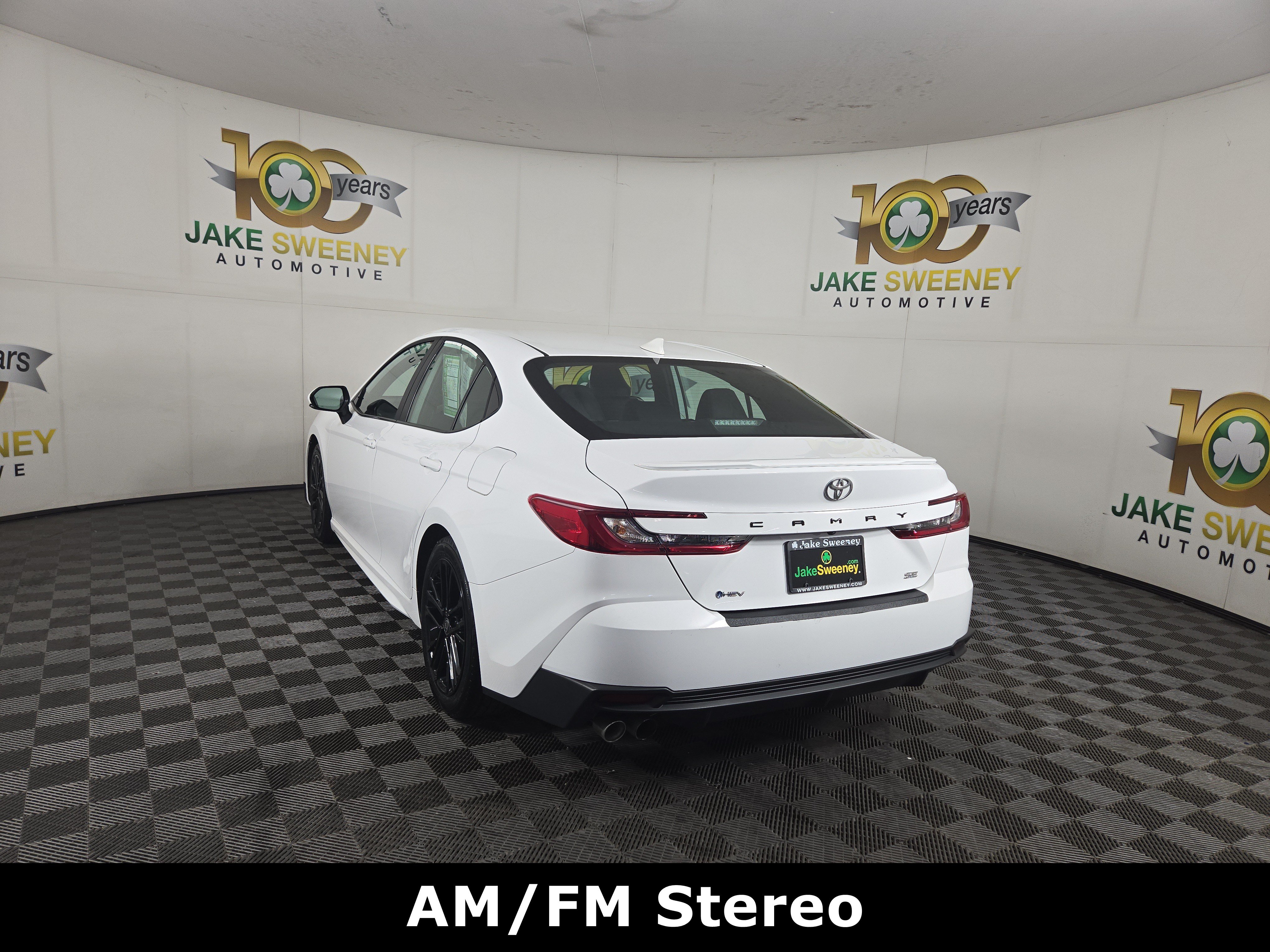 Used 2025 Toyota Camry SE FWD image 6