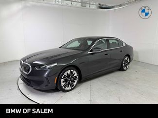 Certified 2026 BMW i5 eDrive40 AWD/4WD video 1