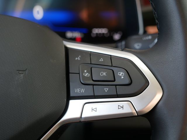 Certified 2025 Volkswagen Jetta SE FWD image 26