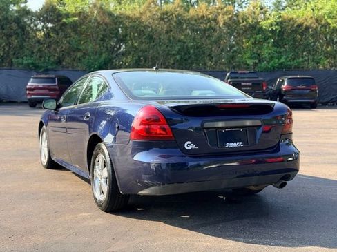 Used 2008 Pontiac Grand Prix w/ Sun And Sound Package FWD image 5
