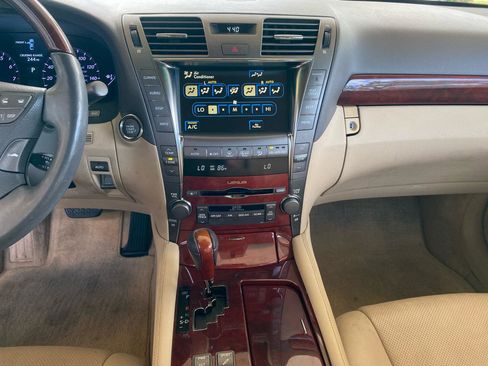 Used 2007 Lexus LS 460 L RWD image 14