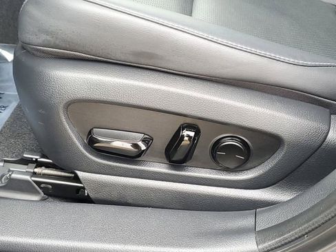 Used 2023 Lexus UX 250h AWD w/ Accessory Package (Z1) image 7