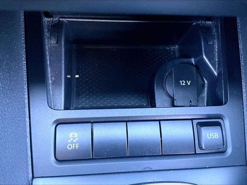 Used 2014 Volkswagen GTI Wolfsburg Edition image 31