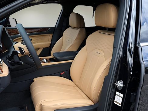New 2025 Bentley Bentayga Extended Wheelbase image 14