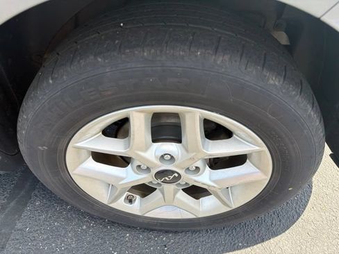 Used 2024 Kia Soul LX w/ Option Group 015 FWD image 26