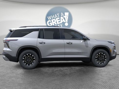 New 2026 Chevrolet Traverse Z71 w/ Enhanced Driving Package AWD/4WD image 5