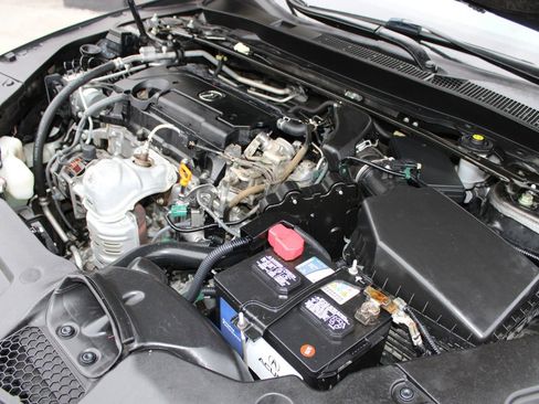 Used 2016 Acura TLX image 28