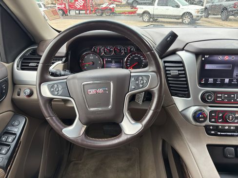 Used 2015 GMC Yukon SLE w/ Convenience Package image 17