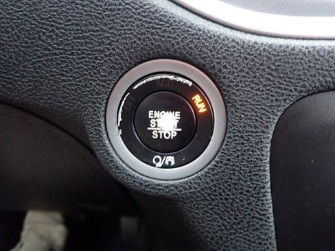 Used 2021 Dodge Charger SXT w/ Leather Interior Group image 20