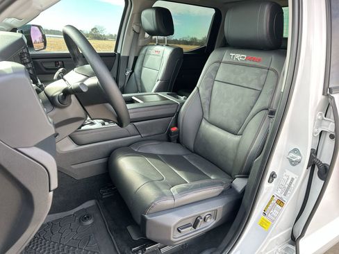 Used 2022 Toyota Tundra TRD Pro image 11