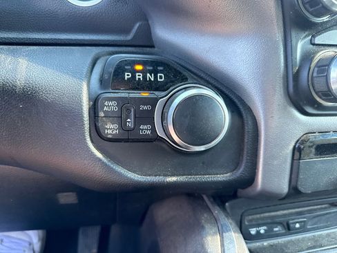 Used 2019 RAM 1500 Big Horn AWD/4WD image 17