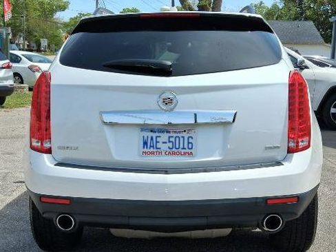 Used 2012 Cadillac SRX FWD image 6