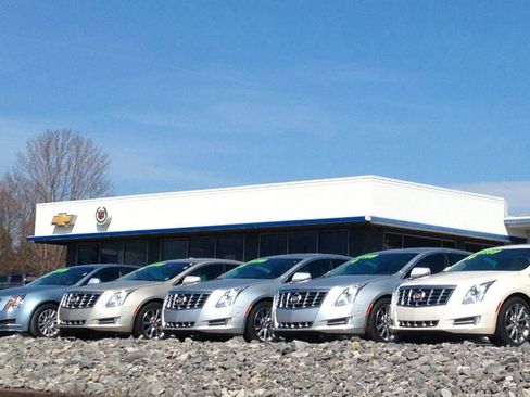 Used 2025 Chevrolet Equinox LT w/ Midnight Edition AWD/4WD image 2
