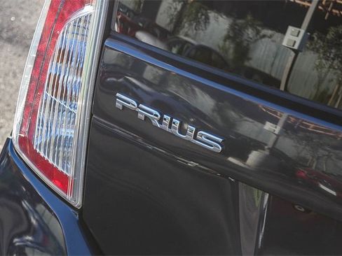 Used 2015 Toyota Prius Two image 9