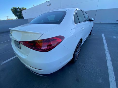 Used 2023 Mercedes-Benz C 300 Sedan image 10