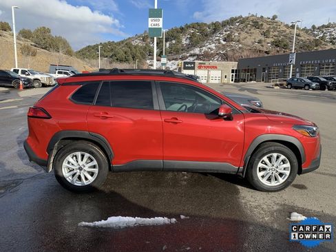 Certified 2023 Toyota Corolla Cross LE image 7