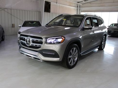 Used 2022 Mercedes-Benz GLS 450 4MATIC image 42