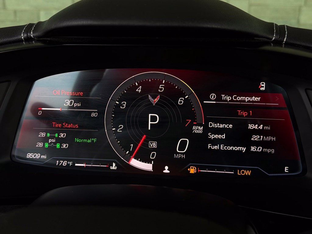 Used 2024 Chevrolet Corvette Stingray Coupe w/ 1LT RWD image 16