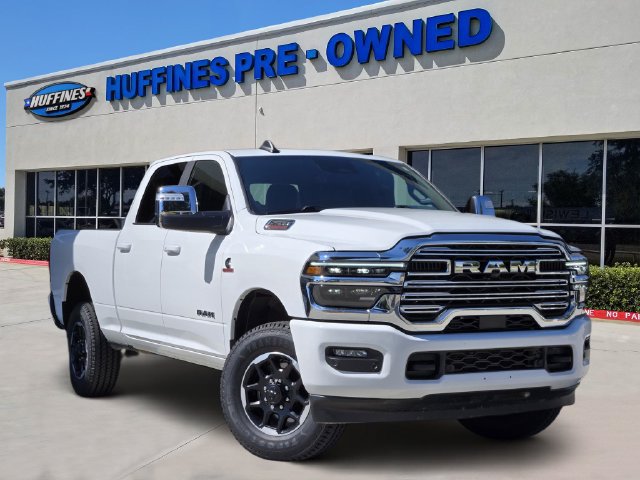 Used 2026 RAM 2500 Laramie AWD/4WD image 1