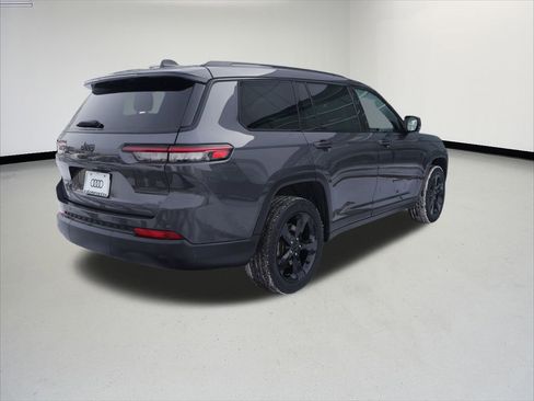 Used 2023 Jeep Grand Cherokee L Altitude image 5