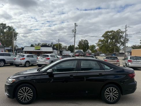 Used 2021 Volkswagen Jetta S image 2