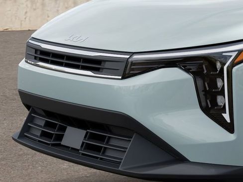 New 2026 Kia K4 LXS image 13