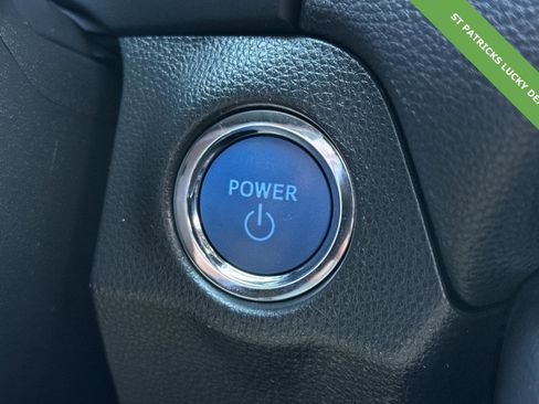 Used 2022 Toyota RAV4 SE w/ Convenience Package image 20