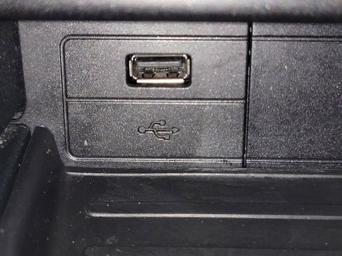 Used 2017 Ford Mustang Premium image 23