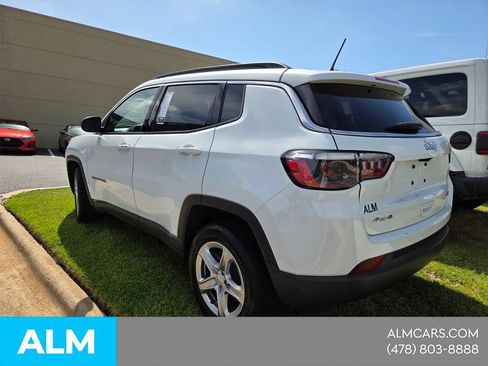 Used 2024 Jeep Compass Latitude AWD/4WD image 12