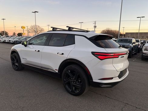Used 2024 Chevrolet Equinox EV RS image 5