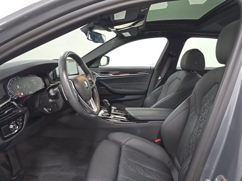 Used 2023 BMW 530i xDrive w/ Premium Package AWD/4WD image 8