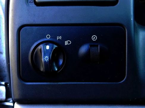 Used 2004 Ford F250 XL image 17