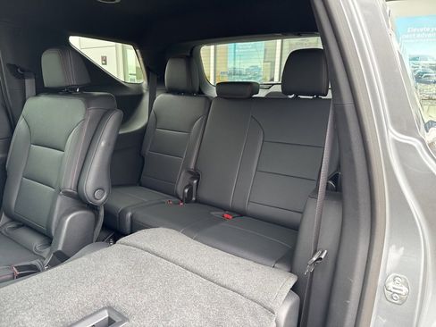 Used 2025 Chevrolet Traverse Z71 w/ LPO, Floor Liner Package image 14