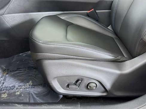 New 2026 Jeep Compass Limited image 18