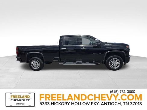 Used 2020 Chevrolet Silverado 3500 High Country w/ Technology Package AWD/4WD image 2