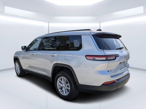 New 2026 Jeep Grand Cherokee L Laredo w/ Trailer Tow Package RWD image 5