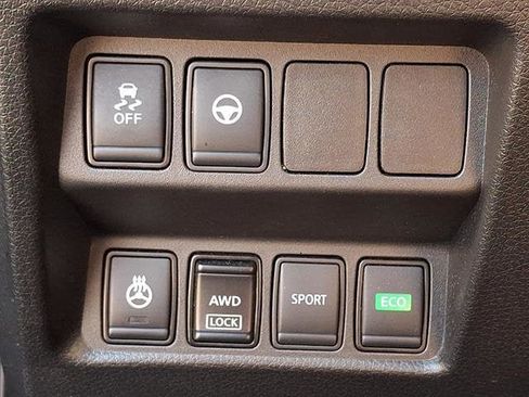 Certified 2021 Nissan Rogue Sport SL w/ Premium Package AWD/4WD image 28