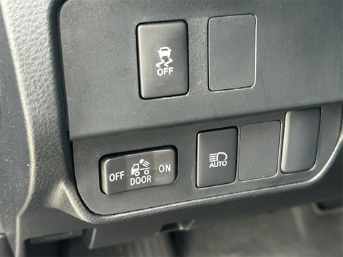 Used 2023 Toyota Tacoma SR image 23