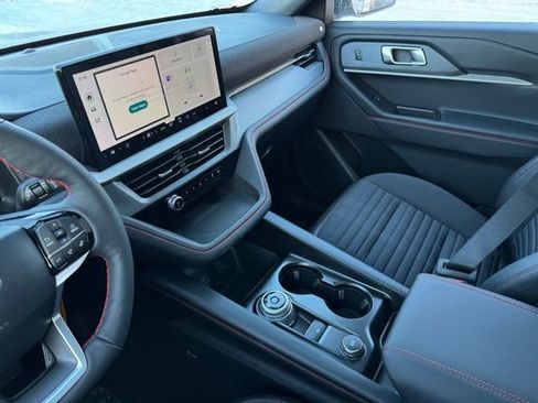 New 2026 Ford Explorer ST-Line w/ ST-Line Street Pack image 16