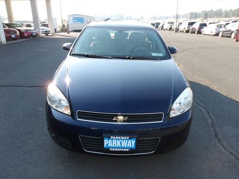 Used 2011 Chevrolet Impala LT w/ Luxury Edition Package FWD image 8