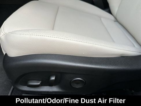 Used 2025 Cadillac CT4 Premium Luxury image 16