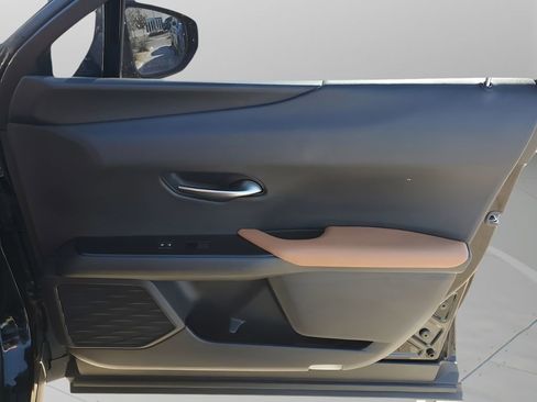 Used 2021 Lexus UX 250h AWD/4WD image 14