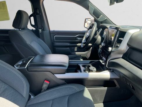 Used 2025 RAM 1500 Big Horn AWD/4WD image 15