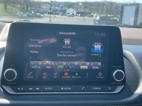 Used 2023 Nissan Rogue SL image 39