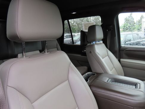 Used 2021 Chevrolet Tahoe Z71 w/ Rear Media and Nav Package AWD/4WD image 31