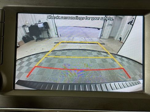 Used 2019 Kia Sedona LX image 13